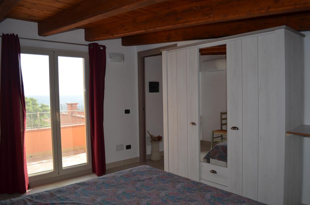 Terrazza Sul Golfo Degli Angeli Capitana Exterior foto