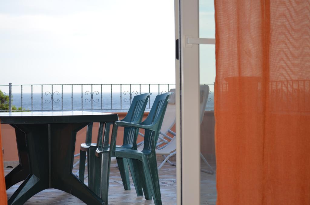 Terrazza Sul Golfo Degli Angeli Capitana Exterior foto