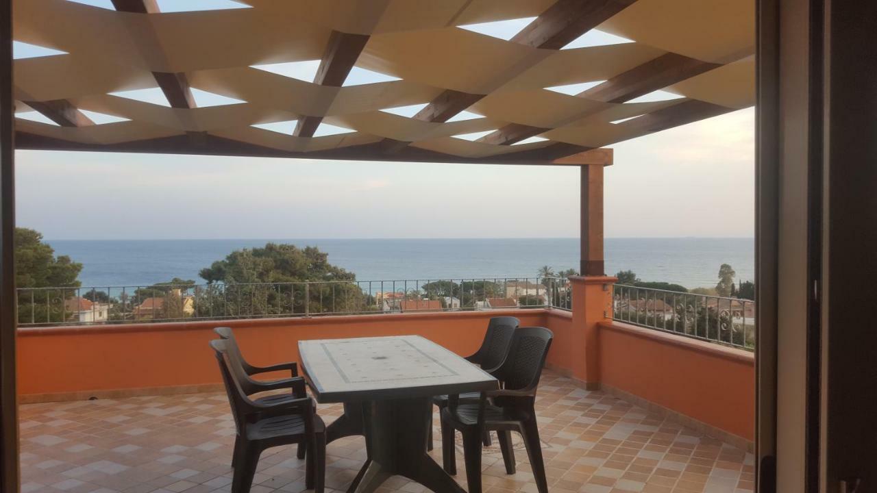 Terrazza Sul Golfo Degli Angeli Capitana Exterior foto